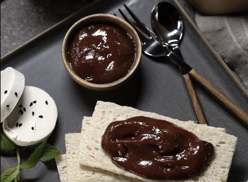 From Garden to Jar: Exploring the Winter Wonders of Wild Rosehip Marmalade - Garisar